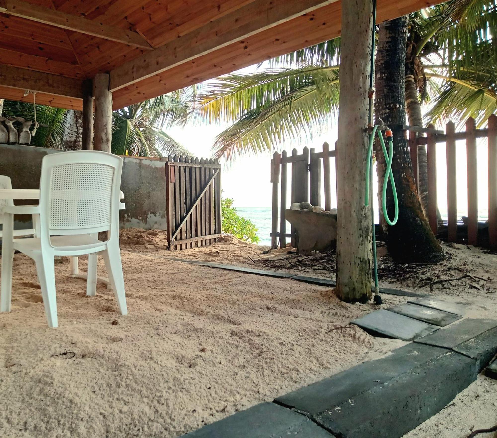 Roz A Mer - Beach Apartment تاكاماكا المظهر الخارجي الصورة